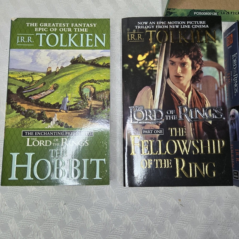 The Lord of the Rings 4 Box Set Including The Hobbit - Picture 6 of 7